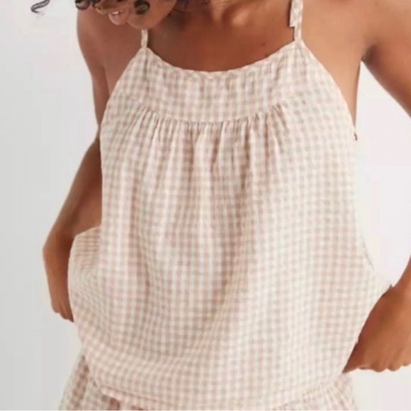 aerie - Picture 2 of 3